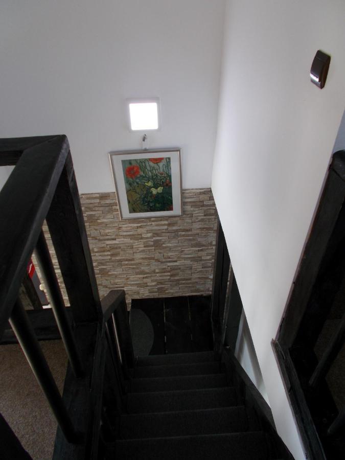 Apartament Laura ブラン エクステリア 写真