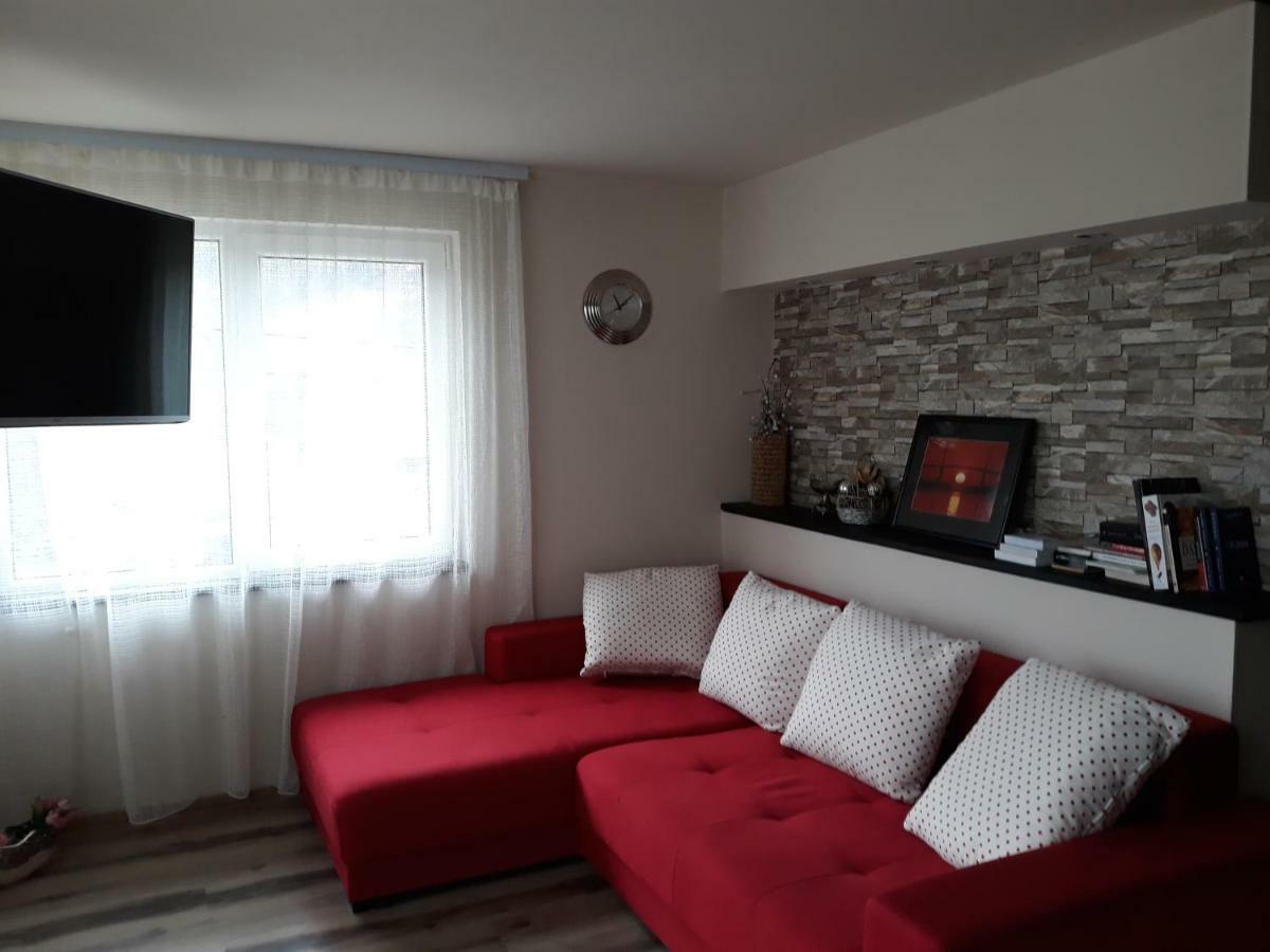 Apartament Laura ブラン エクステリア 写真